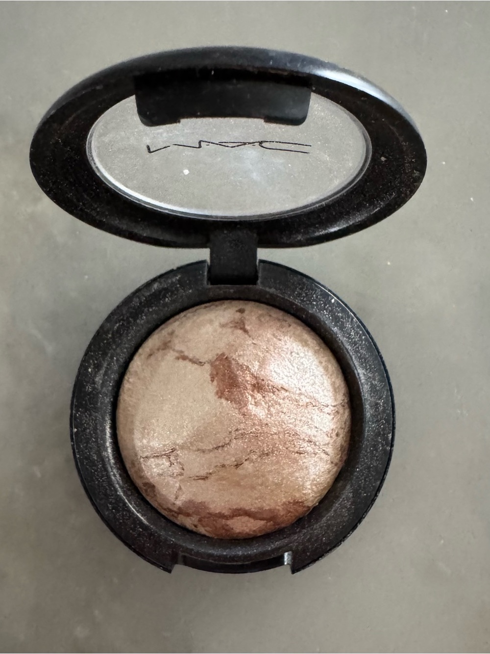 MAC Cosmetics Mineralize Eye Shadow Summer Haze